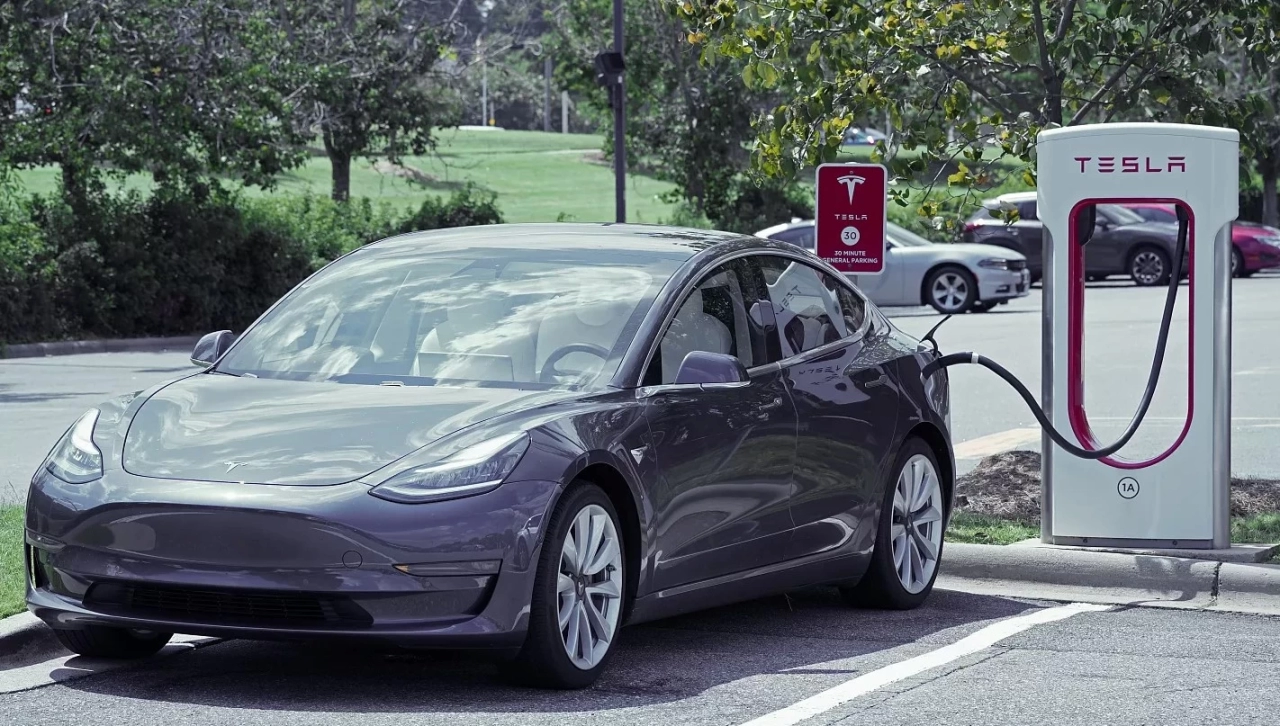 Tesla Supercharger ünitelerini Türkiye'de artırmaya başladı! Supercharger istasyonları kuruluyor