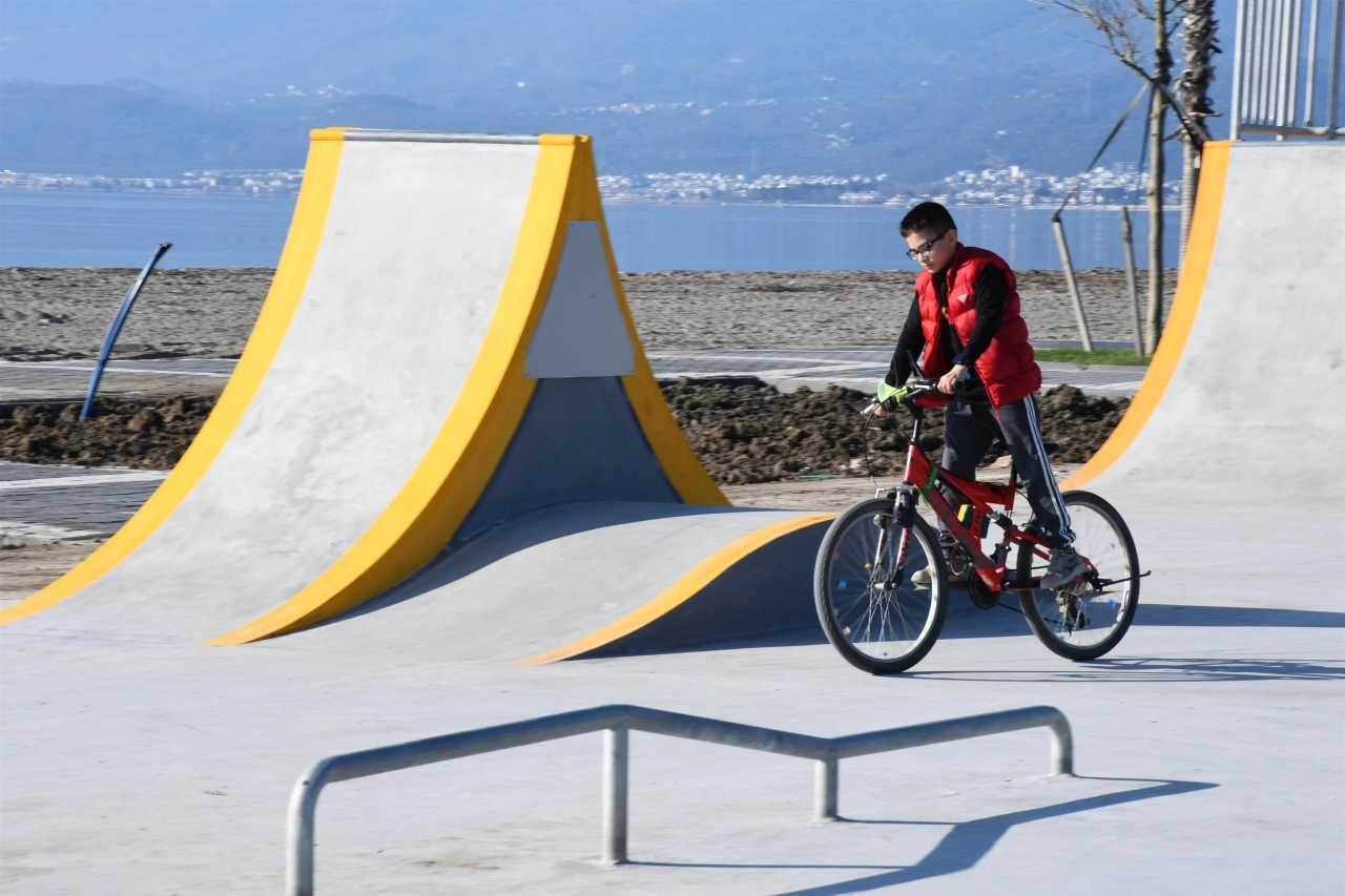 Akçay'a Yeni Skate Park Açıldı