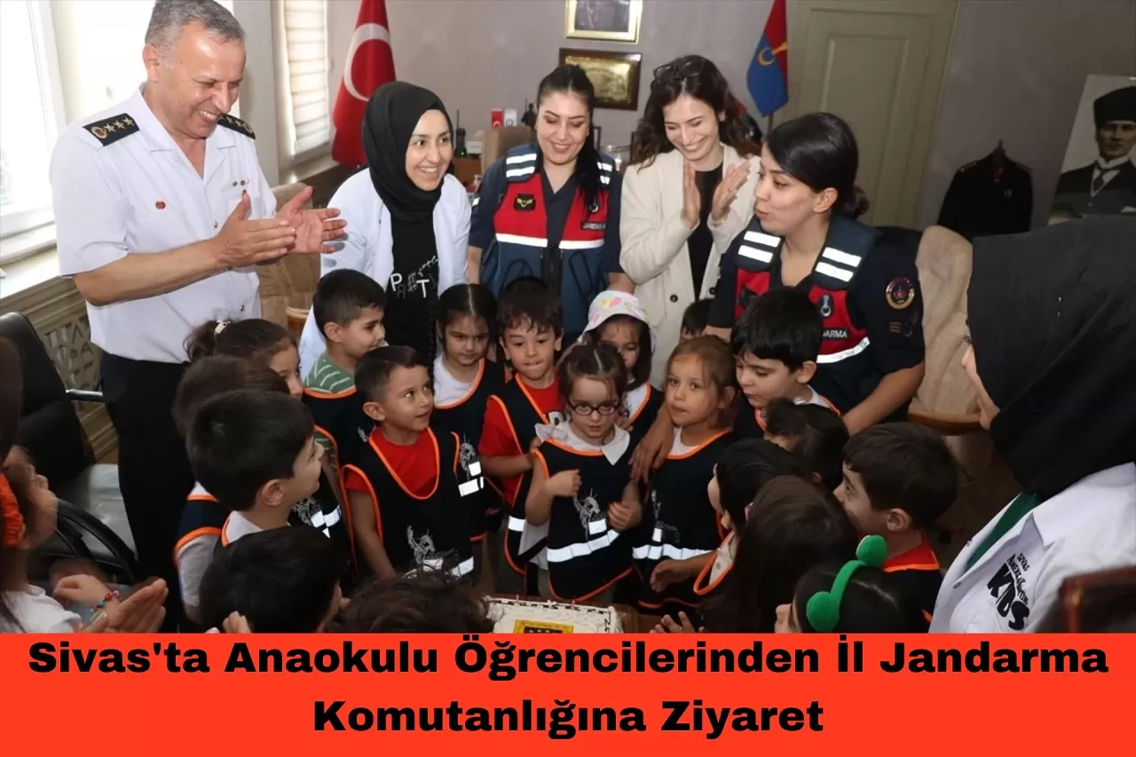 Sivas'ta Anaokulu Öğrencilerinden İl Jandarma Komutanlığına Ziyaret