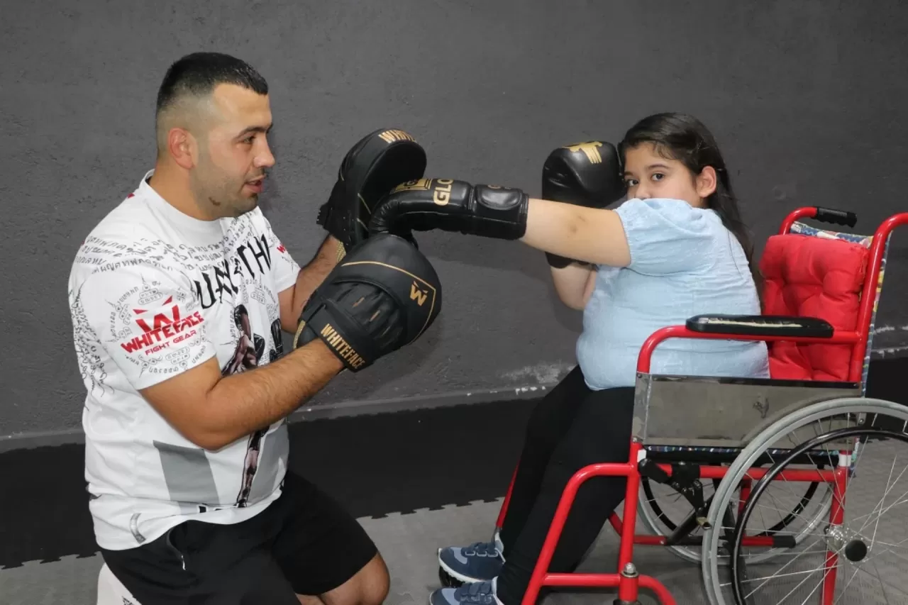 Spina Bifida ile Mücadele Eden Zeynep Yıldırım, Dünya Şampiyonluğu Hedefliyor