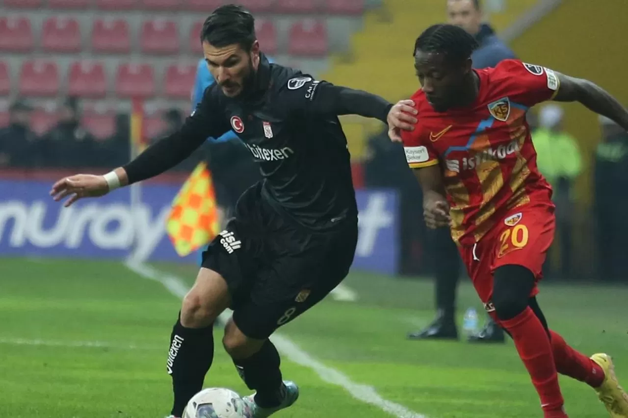 Sivasspor, Kayserispor Deplasmanına Hazırlanıyor