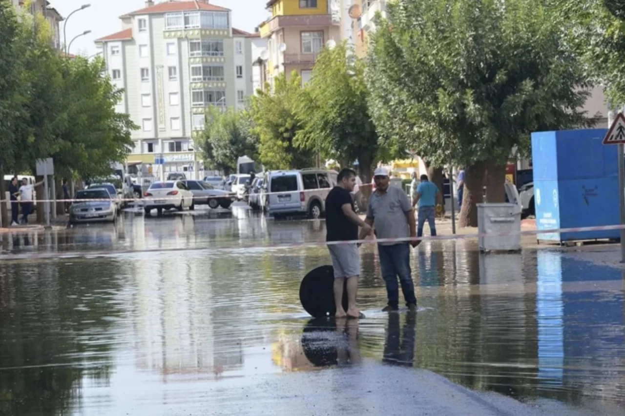 Sivas'ta Dahil Sağanak Yağışlar ve Sel Uyarısı: 1065 Kişi Tahliye Edildi