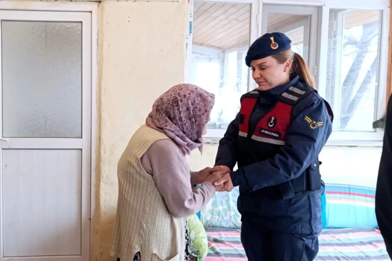 Sivas İl Jandarma Komutanlığı 1 Haftada 102 Aranan Şahıs Yakaladı