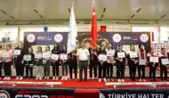 Sivas'ta Yıldızlar Kulüpler Türkiye Halter Şampiyonası Tüm Hızıyla Devam Ediyor