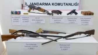 Sivas'ta Gerçekleşen Jandarma Operasyonunda Büyük Miktar Silah ve Mühimmat Ele Geçirildi