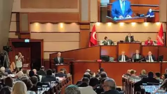 AK Parti’den İBB’ye Şeffaflık Çağrısı: "Paris Gezisi ve Kaçak Yapılar Aydınlatılmalı"