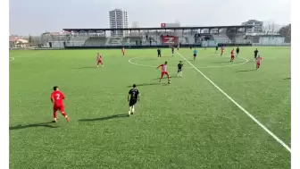 Sivas Gücü Belediyespor, Aksaray Gençlikspor'u 11-1 Yenerek Şampiyonluk Yolunda İddialı!