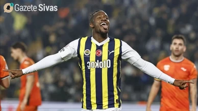 Fenerbahçe, Golcü Futbolcuyla Sözleşmesini Uzattı