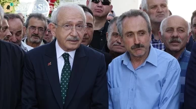 Kılıçdaroğlu Cenaze Töreninde Hayli Üzgündü..