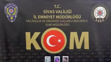 Sivas'ta Telefon Kaçakçılarına Yönelik Operasyon: 1 Milyon TL Değerinde Telefonlar Ele Geçirildi