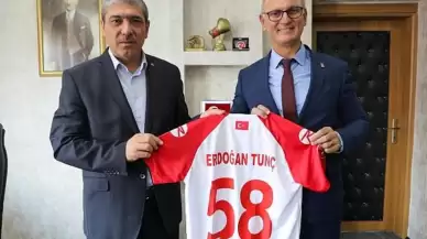 THF Başkanı Uğur Kılıç, Sivas'ta Hentbolu Yaygınlaştırma Çalışmalarını İnceledi