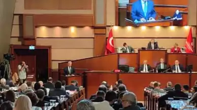 AK Parti’den İBB’ye Şeffaflık Çağrısı: "Paris Gezisi ve Kaçak Yapılar Aydınlatılmalı"