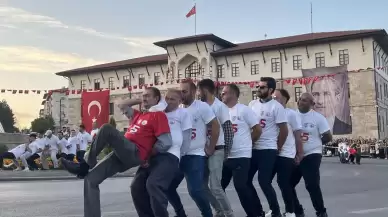 Sivas Kongresi'nin 105. Yıl Dönümü Büyük Halayla Kutlandı