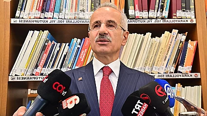 Bakan Uraloğlu, İran Cumhurbaşkanı Reisi'nin Arama Kurtarma Çalışmalarını Değerlendirdi