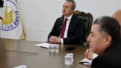 Kentsel ulaşım problemlerine çözüm getirecek "Ulaşım Stratejisi Planı" oluşturuldu