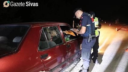 Sivas'ta Trafik Denetimi: Jandarma Alkollü Sürücülere Göz Açtırmadı