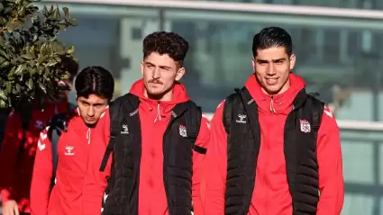 Sivasspor'un Başkent yolculuğu Yüksek Hızlı Tren ile yapıldı!