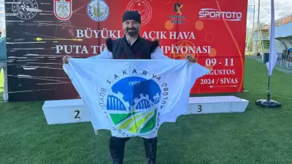 Sakarya Büyükşehir'den Sivas'ta Büyük Başarı: Mehmet Yıldırım Bronz Madalya Kazandı