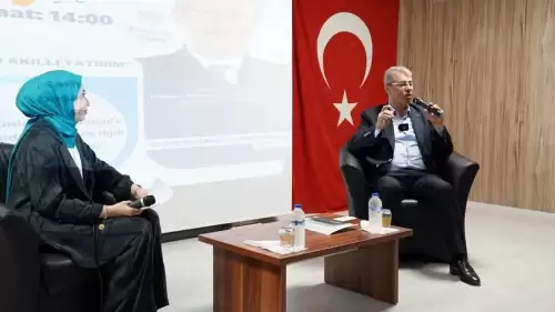 Şarkışla'da Lise Öğrencilerine Akıllı Tarım Akıllı Yatırım Konferansı!