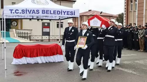 Sivas'ta Akciğerine Pıhtı Atan Polis Hayatını Kaybetti, Meslektaşlarından Veda