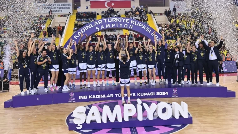 ING Kadınlar Türkiye Kupası Dörtlü Finali Kupanın Sahibi Fenerbahçe oldu!
