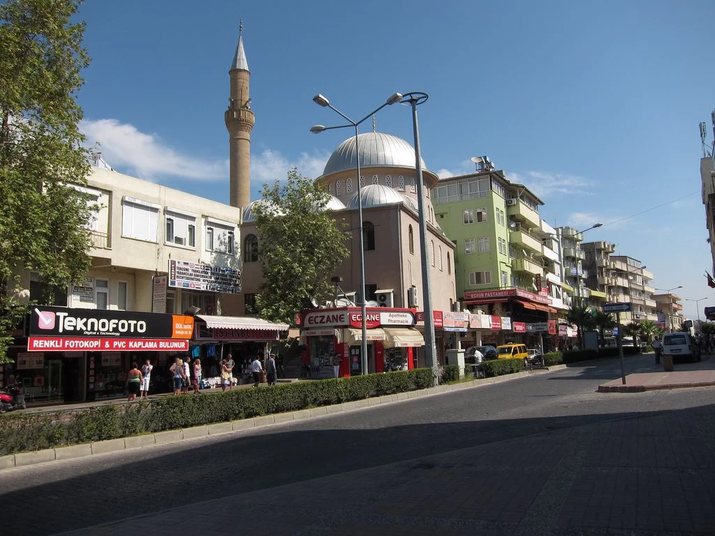 Sivas Gazeteciler Cemiyeti Manavgat'ta Felaketzedelere Yardım Etti