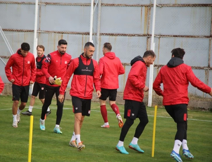 Demir Grup Sivasspor, Süper Lig'de liderliğini sürdürmek için maça hazır!