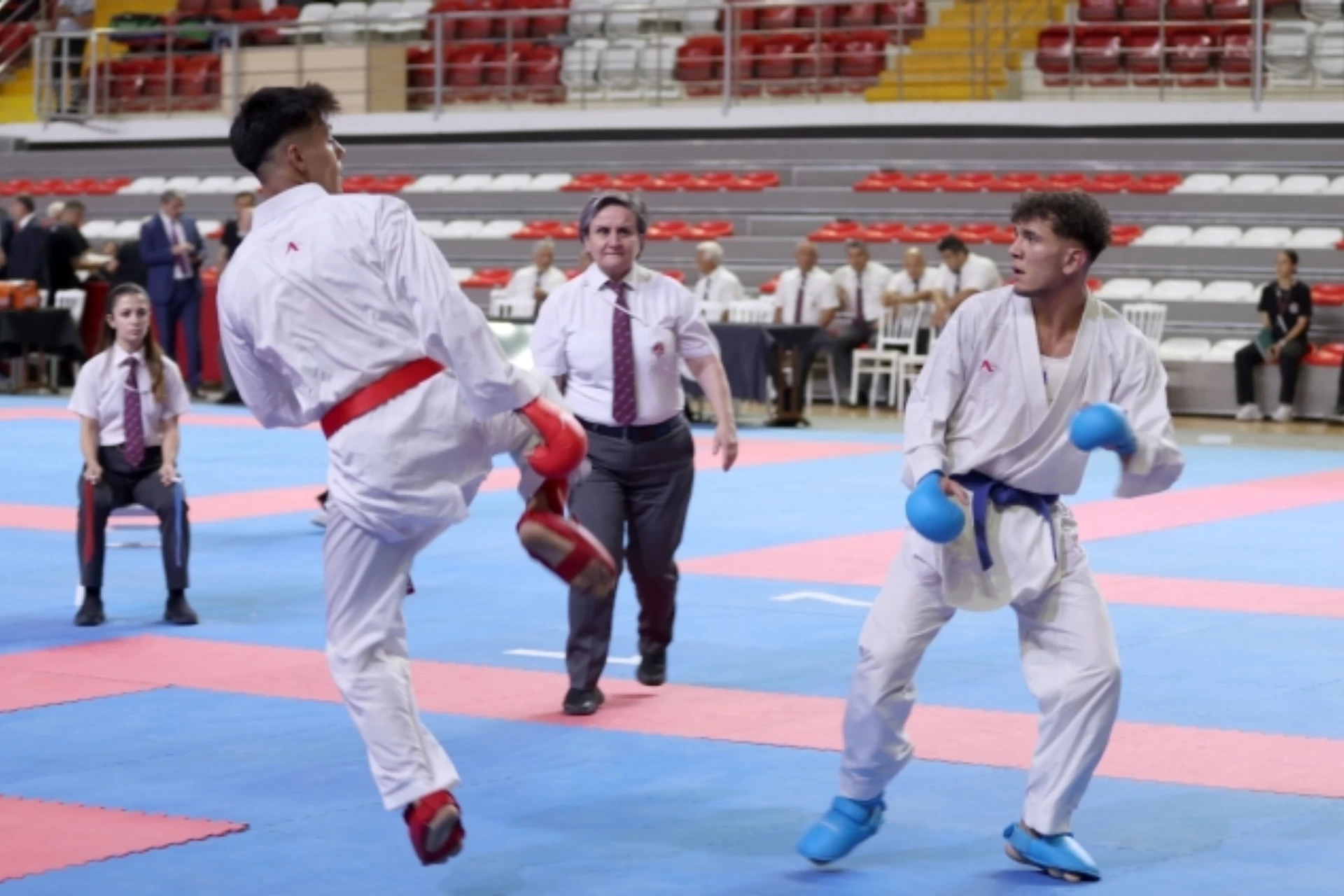 Türkiye Karate Federasyonu Başkanı Uğuz: "Dünya Şampiyonası'ndan Birincilikle Dönmek İstiyoruz"