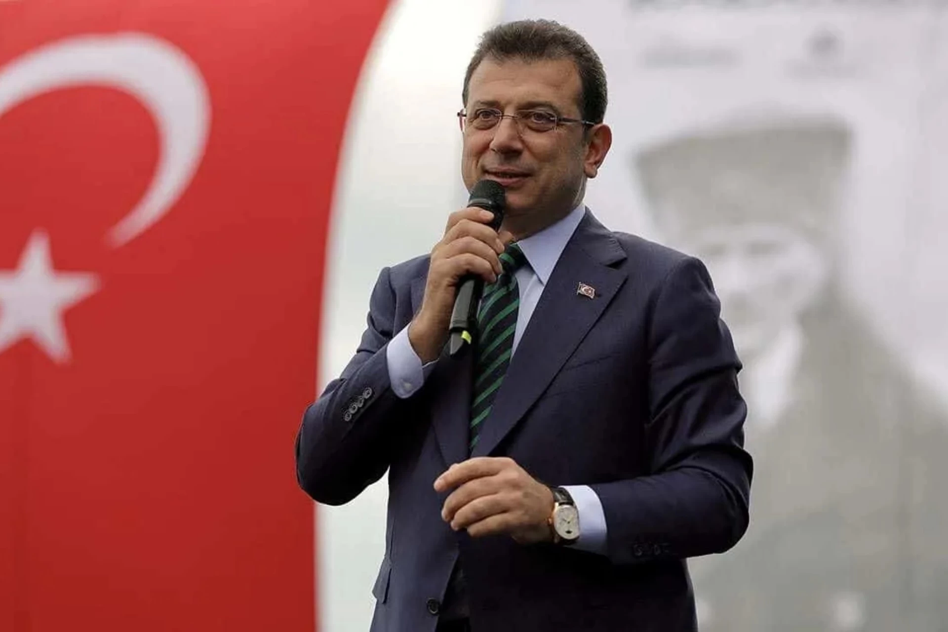 Ekrem İmamoğlu'ndan Yeni Şafak Gazetesine Sert Tepki: "Yeşil Alan Üzerine Ders Verecek Son Kişi Onlar"