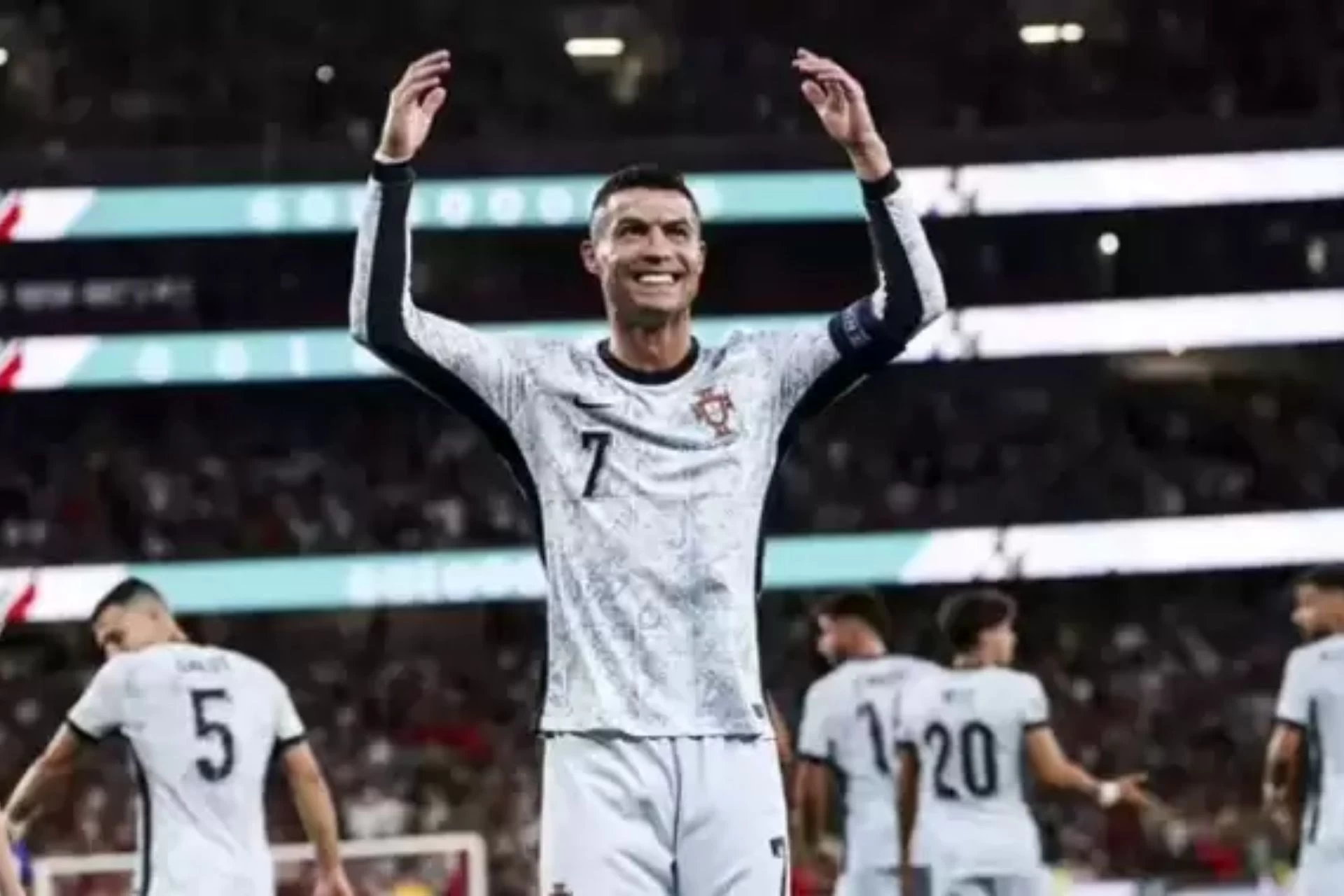 Cristiano Ronaldo 900. Golünü Attı, Tarihe Geçti ve Gözyaşlarına Boğuldu