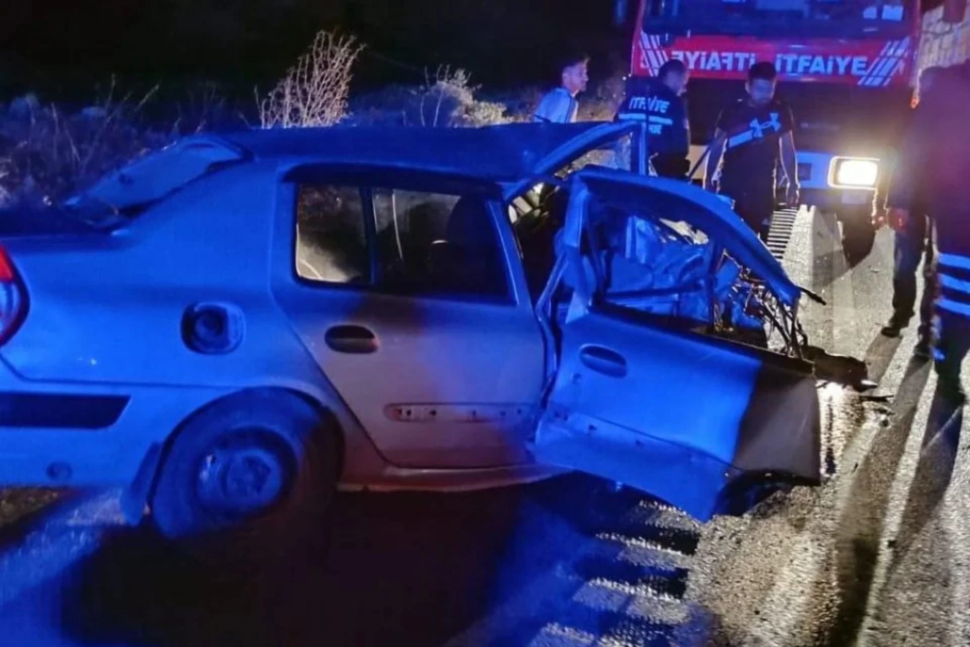 Suşehri'nde Trafik Kazası: 1 Ölü, 2 Yaralı