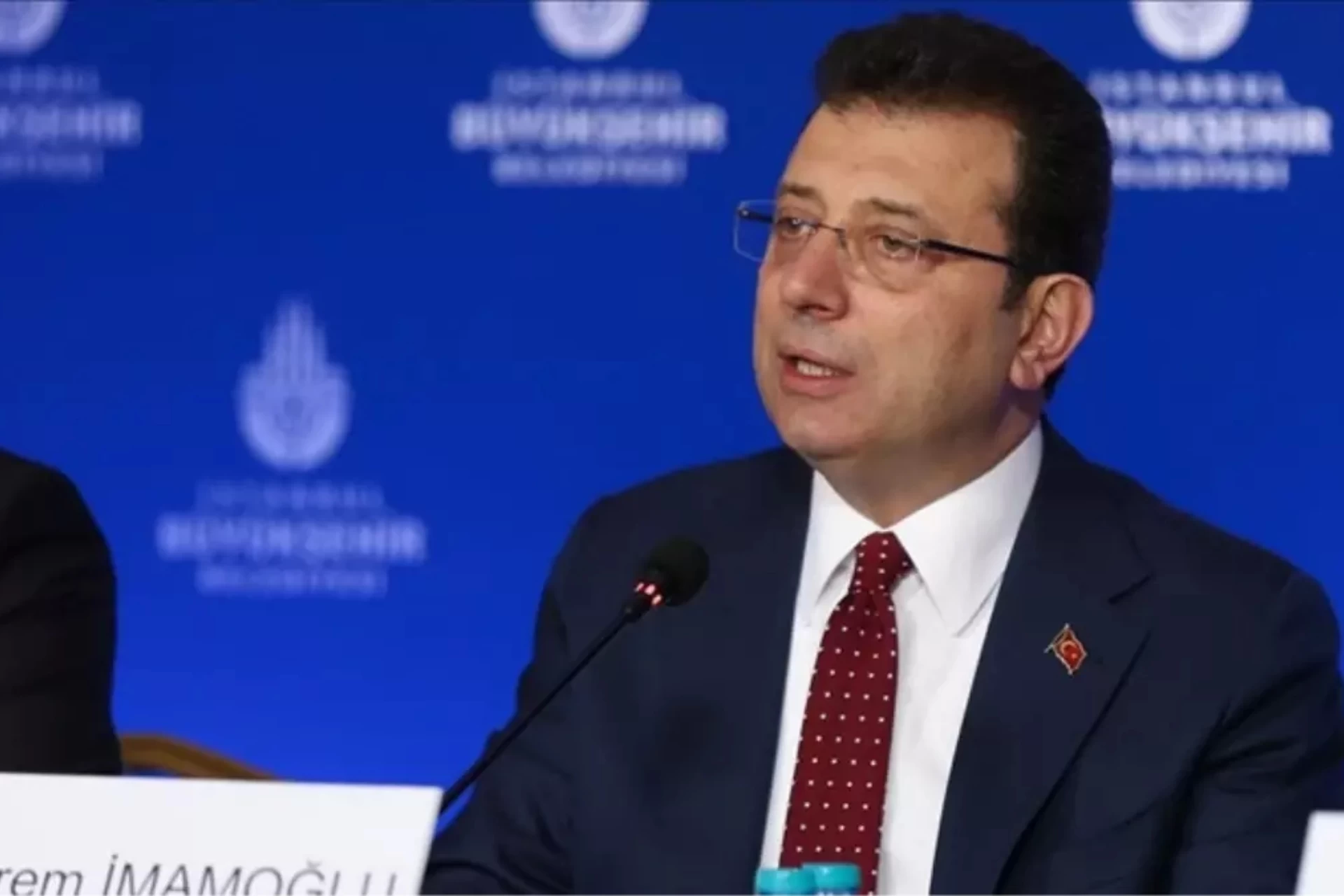 Ekrem İmamoğlu: "Ekrem İmamoğlu, Millet Nerede İsterse Orada Olacak"