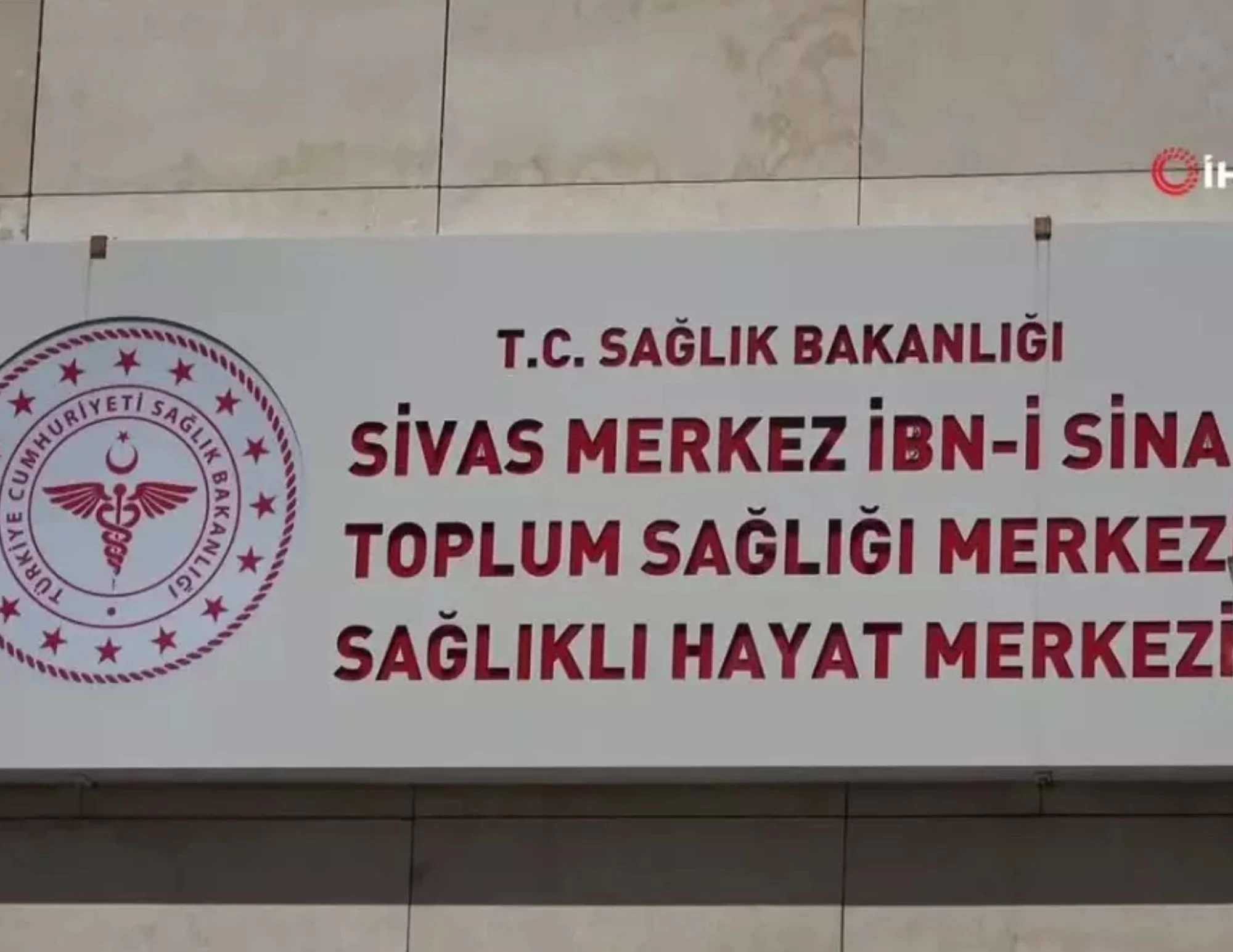 Günde 15 Bardak Su İçerek Kilo Verdiler: Sağlıklı Yaşama Kavuştular